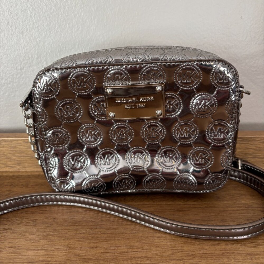 Michael Kors Jet Set Small Metallic Silver Logo Crossbody - Picture 2 of 10